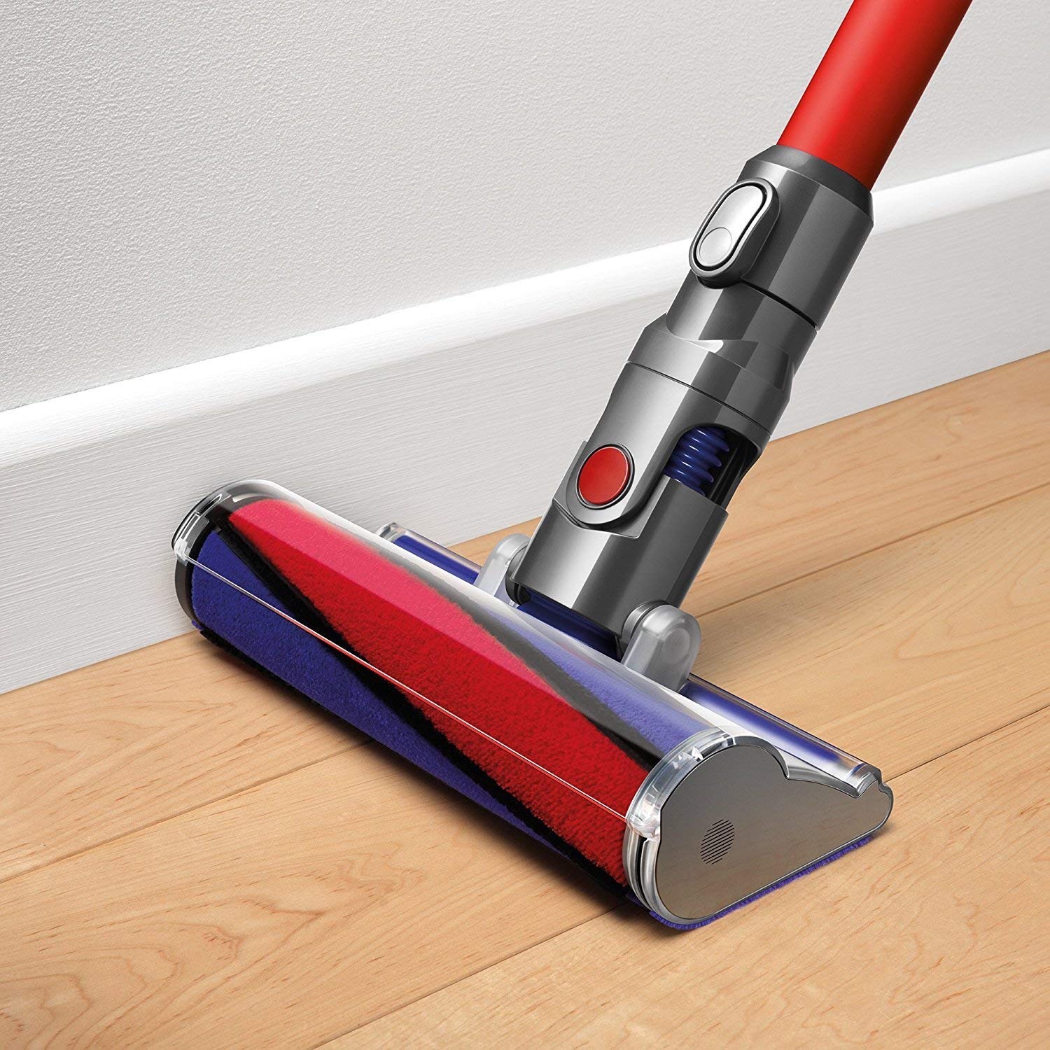 Dyson Soft Fluffy cleaner head close-up showing reinforcement lines for durability
