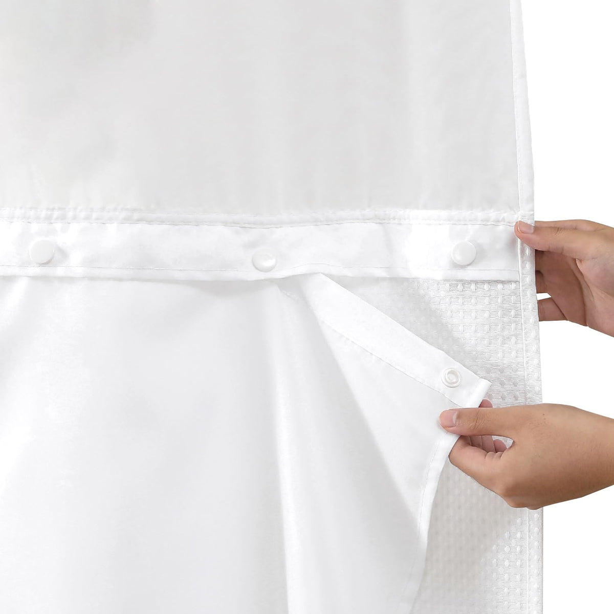 Eachope 2-pack snap-in liner; easy detach for quick cleaning.