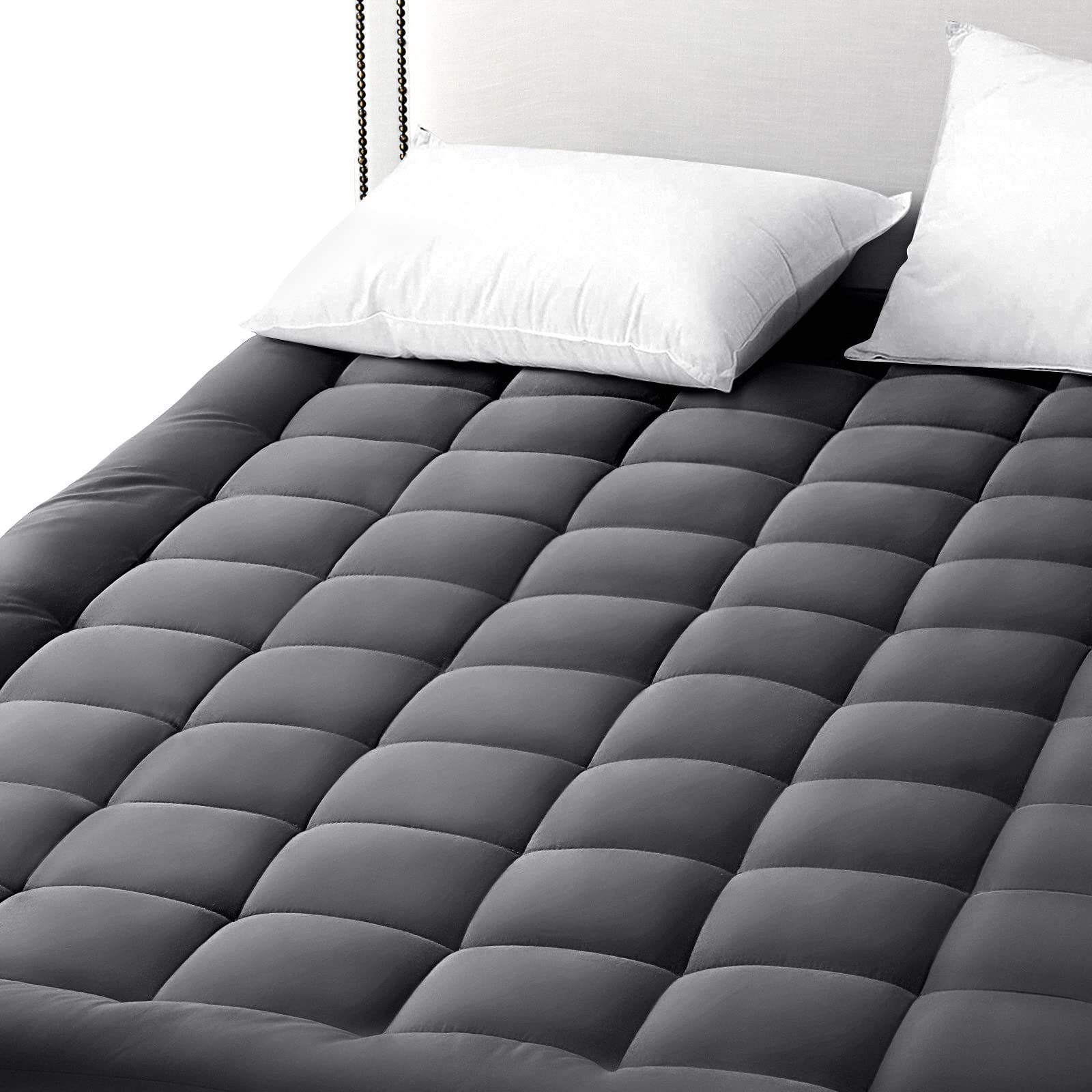 EASELAND bed setup on a mattress showing easy layering and protection.