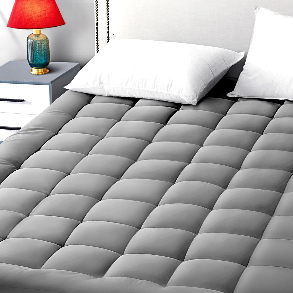 EASELAND full-size mattress pad with pillow-top adds plush comfort to 54x75 beds.