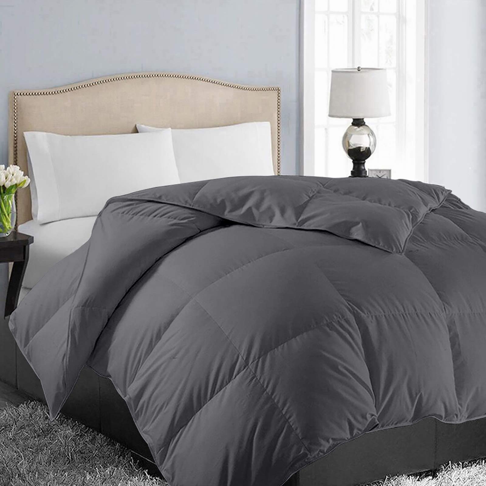 Easeland king size down alternative comforter with a soft brushed cover for all-season comfort.