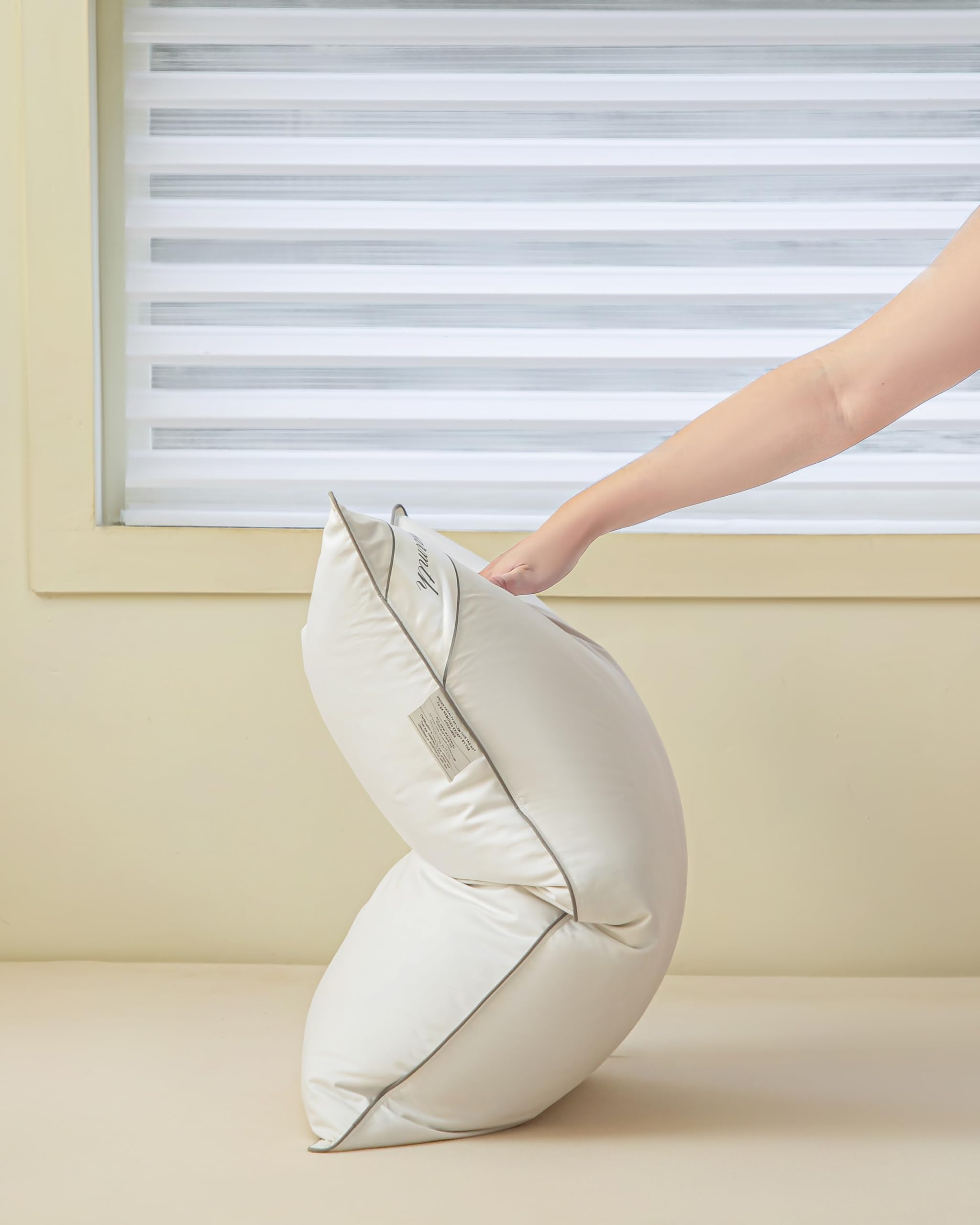 Eastwarmth care guide image shows cold wash and sun drying for easy maintenance.