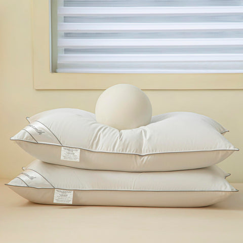 Eastwarmth pillow filling 30-70 demonstrates plush support with natural breathability.