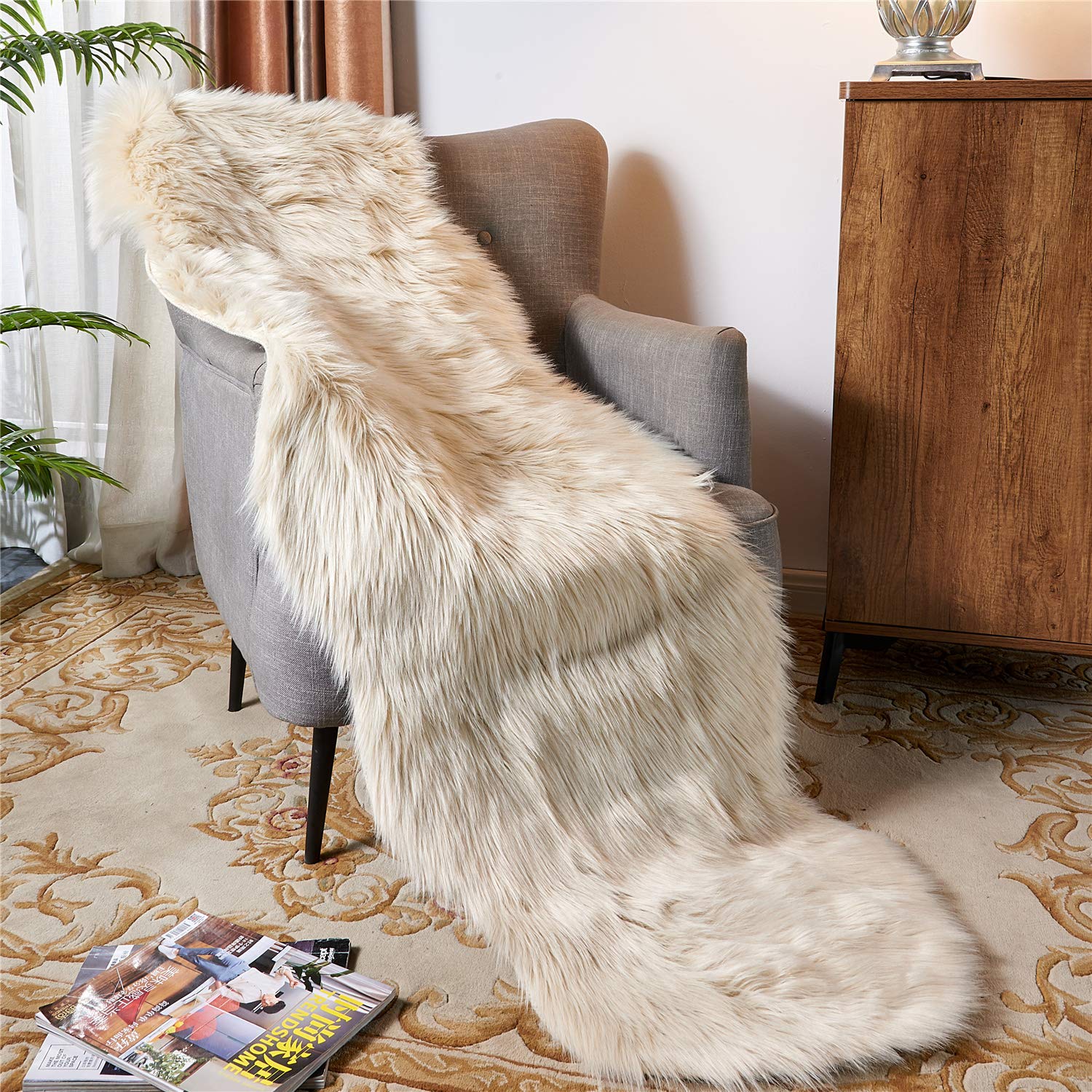 Close-up view of EasyJoy fluffy faux fur showing plush texture and soft touch.