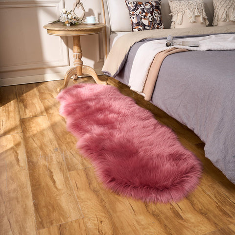 EasyJoy Ultra Soft Fluffy Sheepskin Rug easy to vacuum and spot-clean.