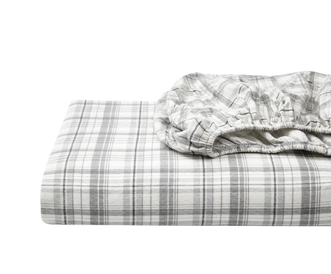 Eddie Bauer queen fitted sheet with elastic edge for a secure, smooth fit.