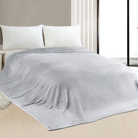 Edenleaf oversized blanket 120x120 used for travel and camping, a portable comfort companion.