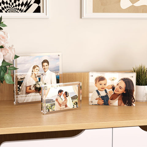 Egofine desk display holding photos and cards