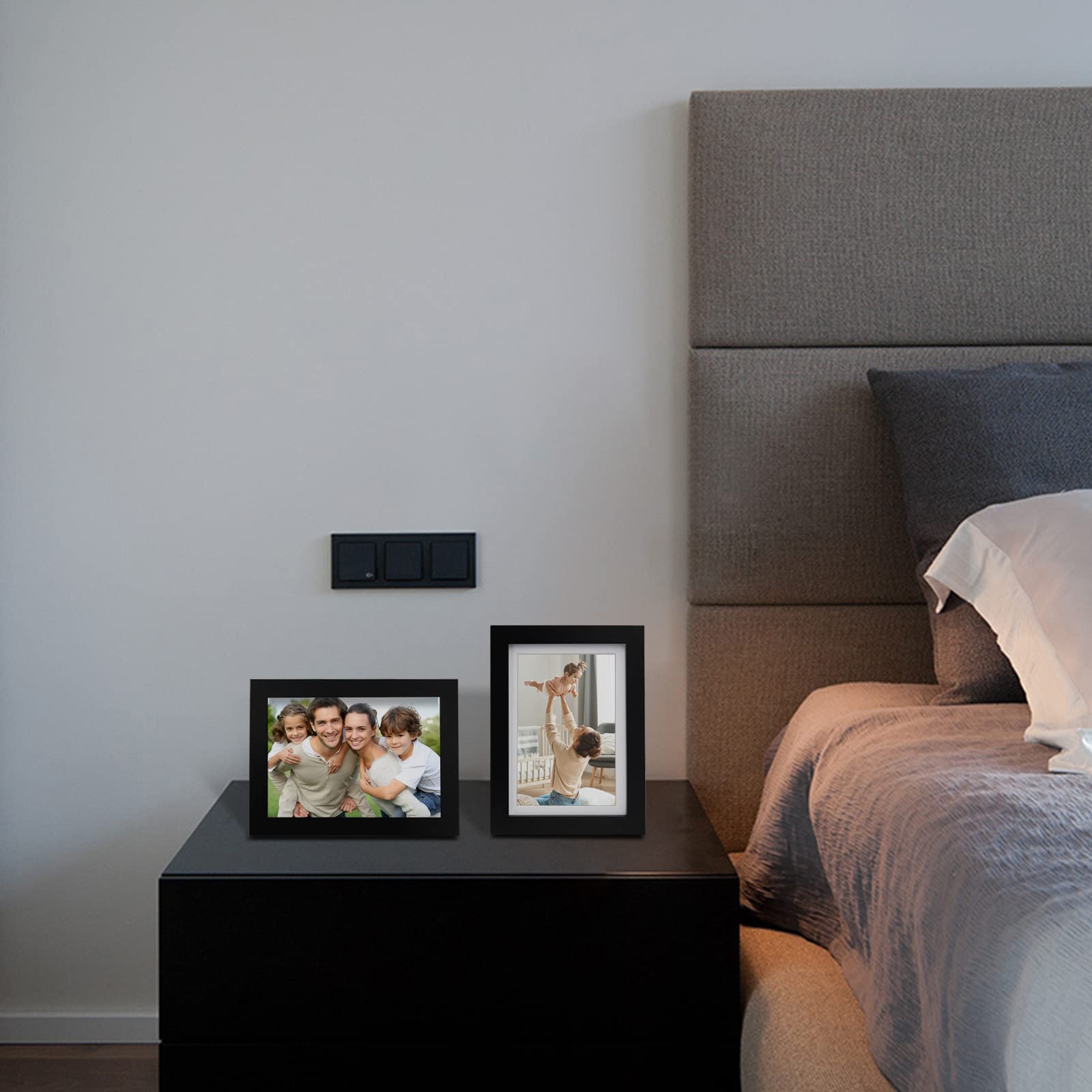 Egofine wood-grain detail emphasizes natural frame texture.