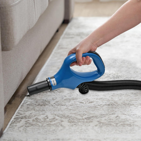 Eifrthe hose handle detail showing metal plate that reduces static during use.
