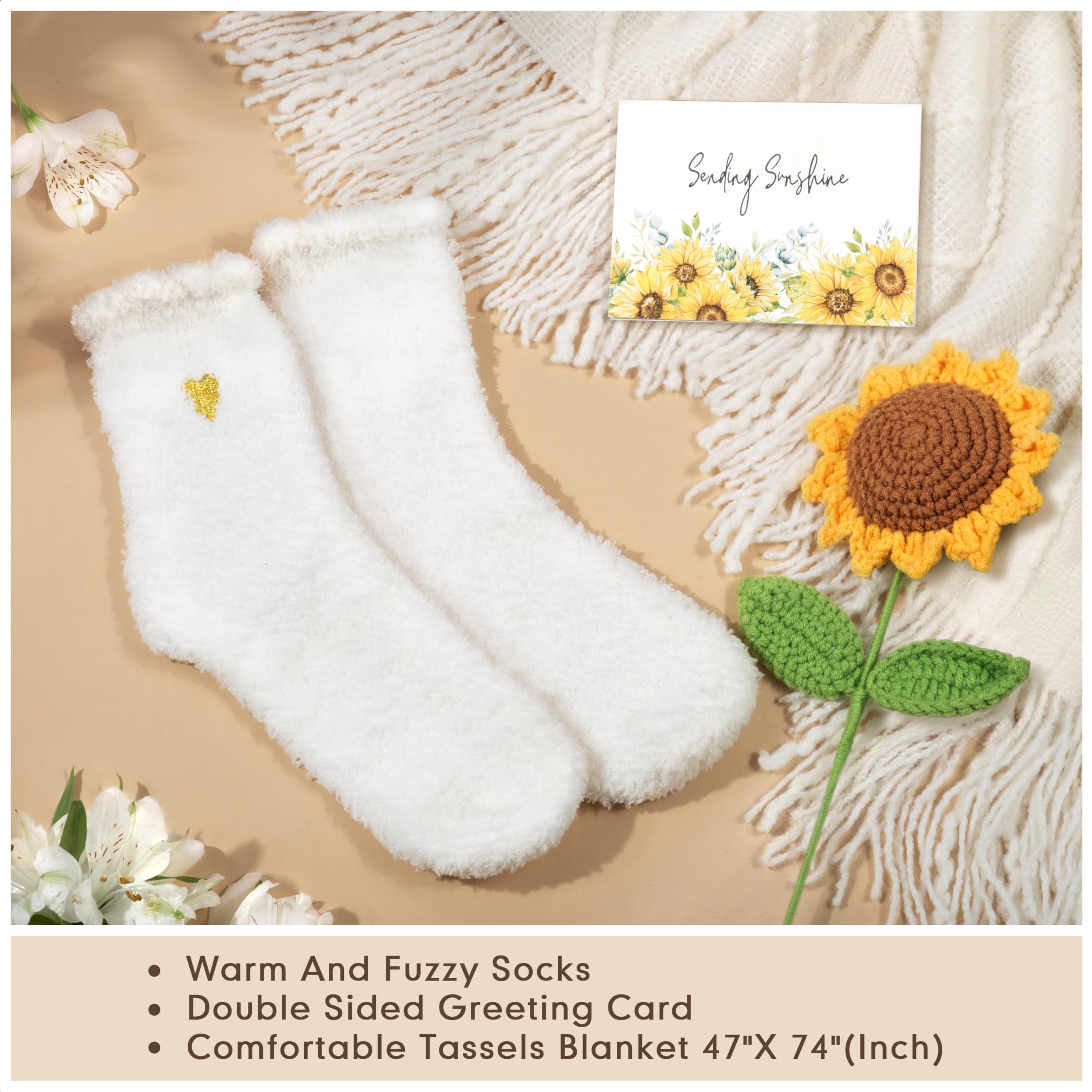 EIRNAY plush socks deliver snug warmth and comfort.