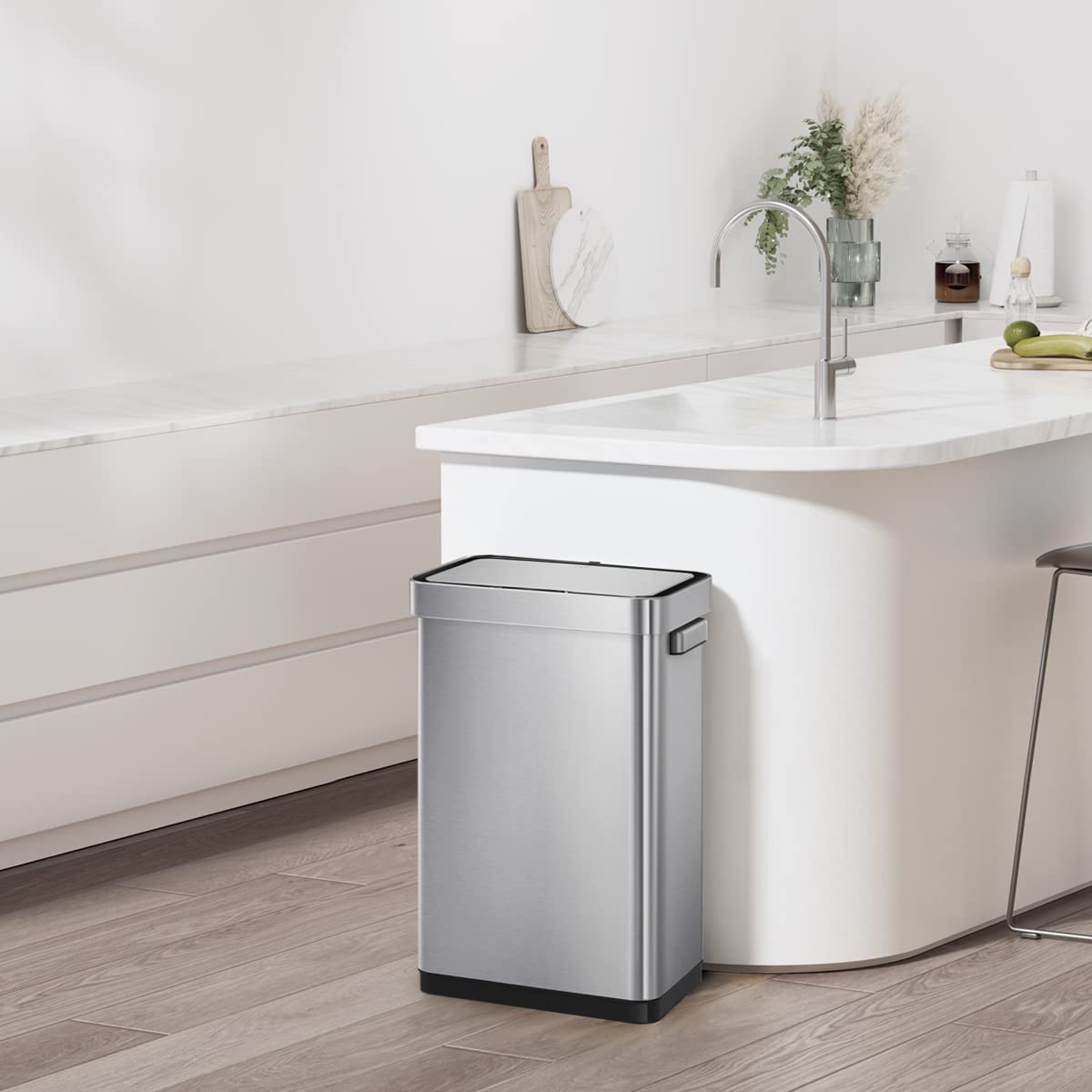 EKO Deluxe Mirage-T matte stainless steel finish resists fingerprints and smudges.