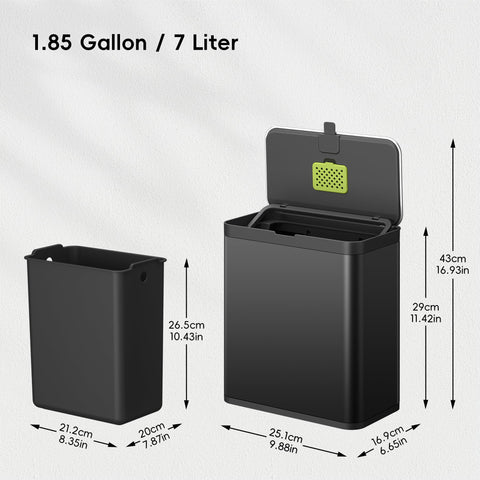 EKO inner-bucket provides easy bag removal for quick cleanup after meal prep