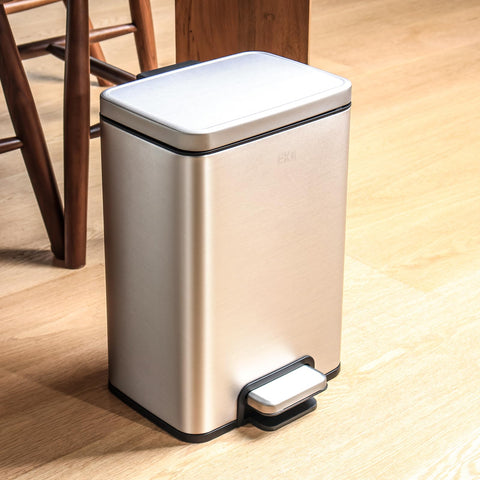 Brushed stainless steel finish resists fingerprints for a polished bathroom look.