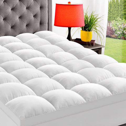ELEMUSE Full Mattress Topper soft fabric close-up, breathable and gentle