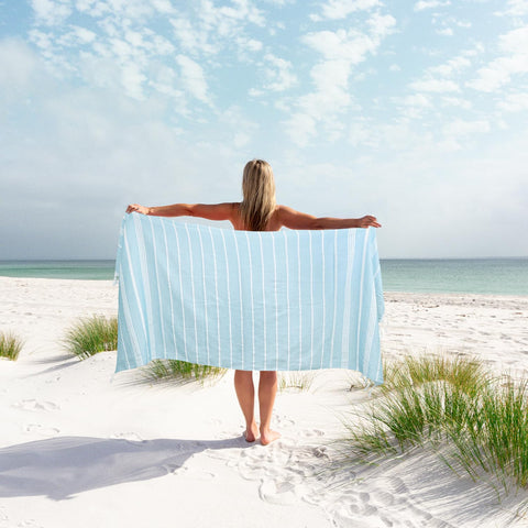 Eliamo lightweight Turkish towel packs easily for travel.
