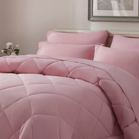 ELNIDO QUEEN microfiber close-up, ultra-soft and breathable fabric.