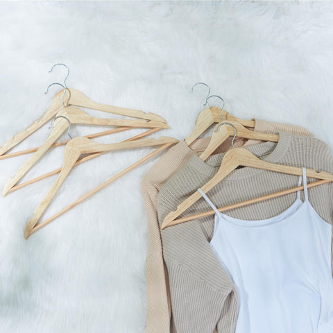 ELONG HOME hanger shoulder design to protect garment shape