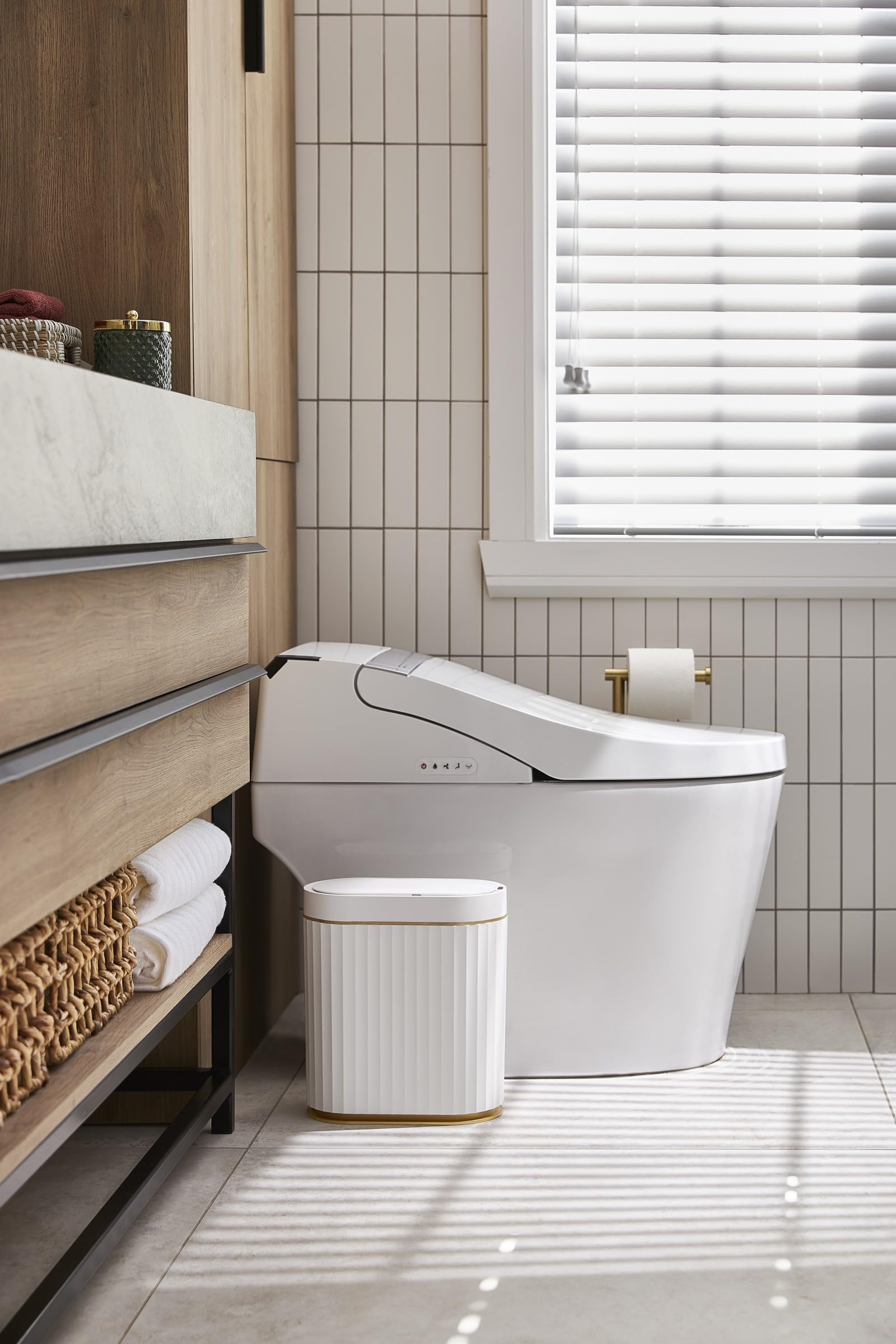 ELPHECO 2-gallon trash bin designed for compact spaces like kitchens or bathrooms
