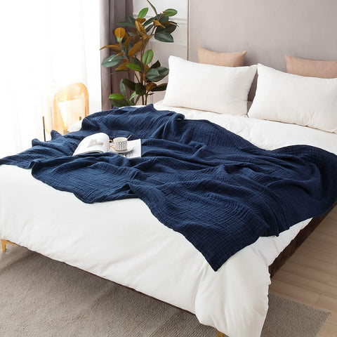 EMME muslin blanket navy suitable for kids and naps