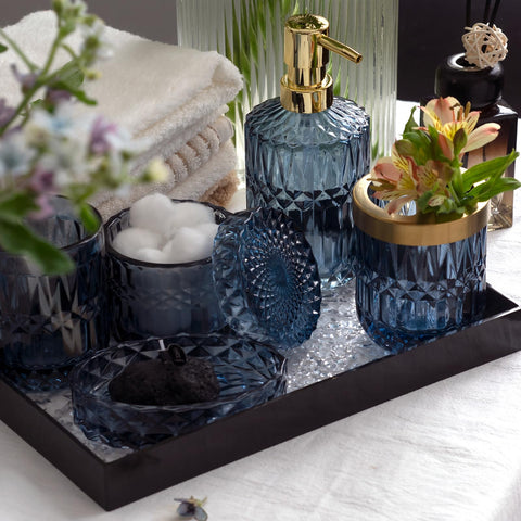 EMPO clear glass soap dish minimizes mess and drips.