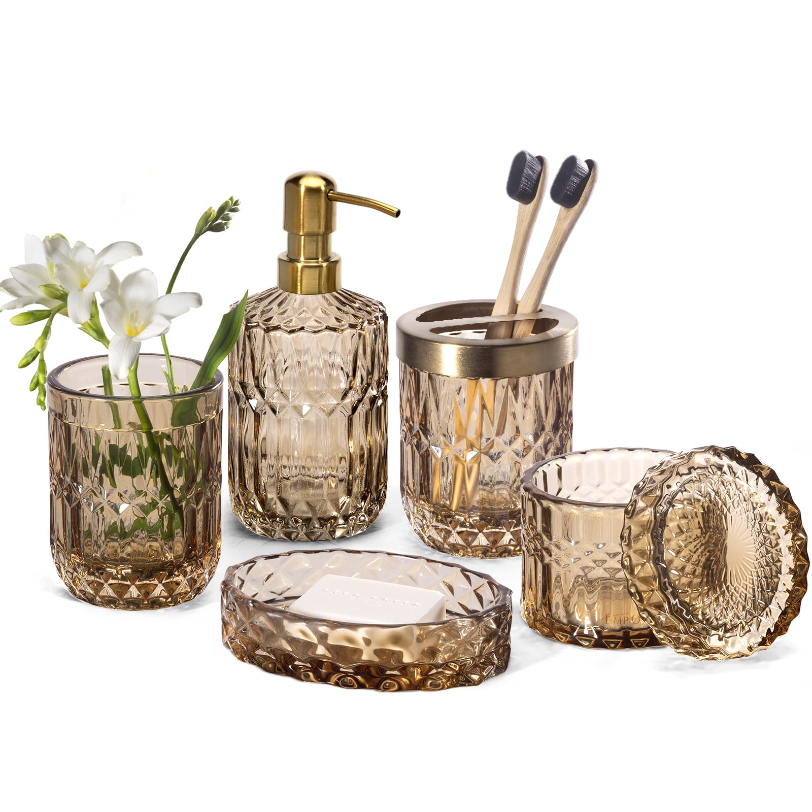 EMPO soap dispenser with diamond-cut glass adds a bright, refined touch to the bathroom.