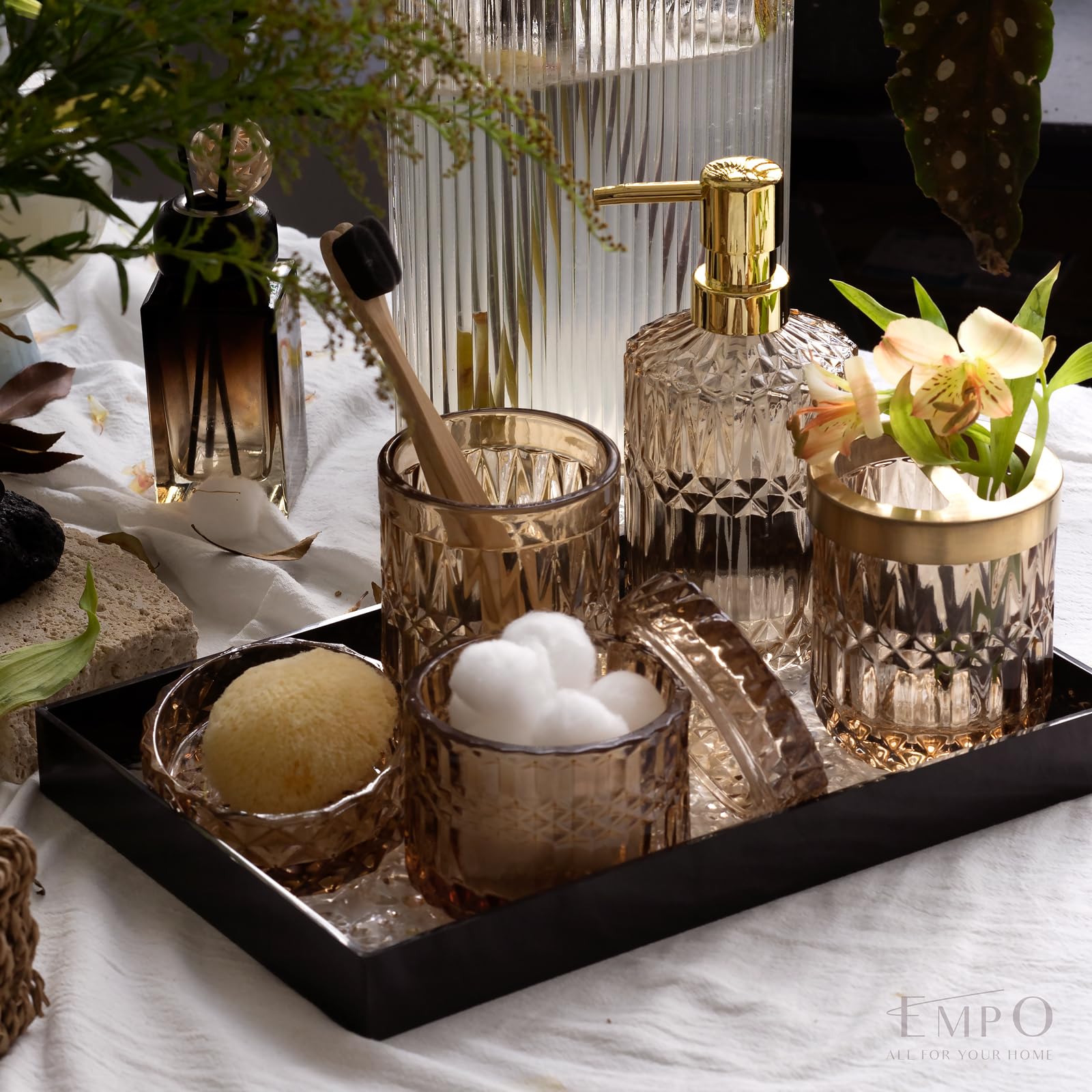 EMPO tumbler is ideal for rinsing or storing brushes.