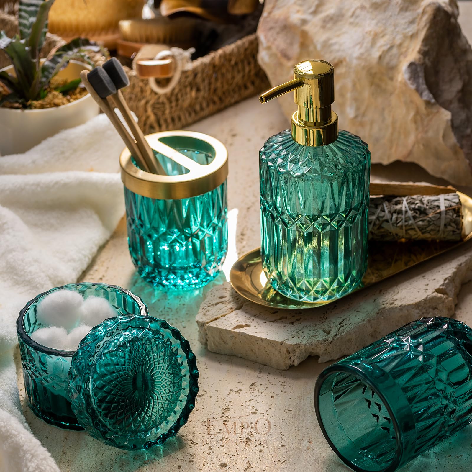 EMPO soap dish with crystal facets adds premium texture