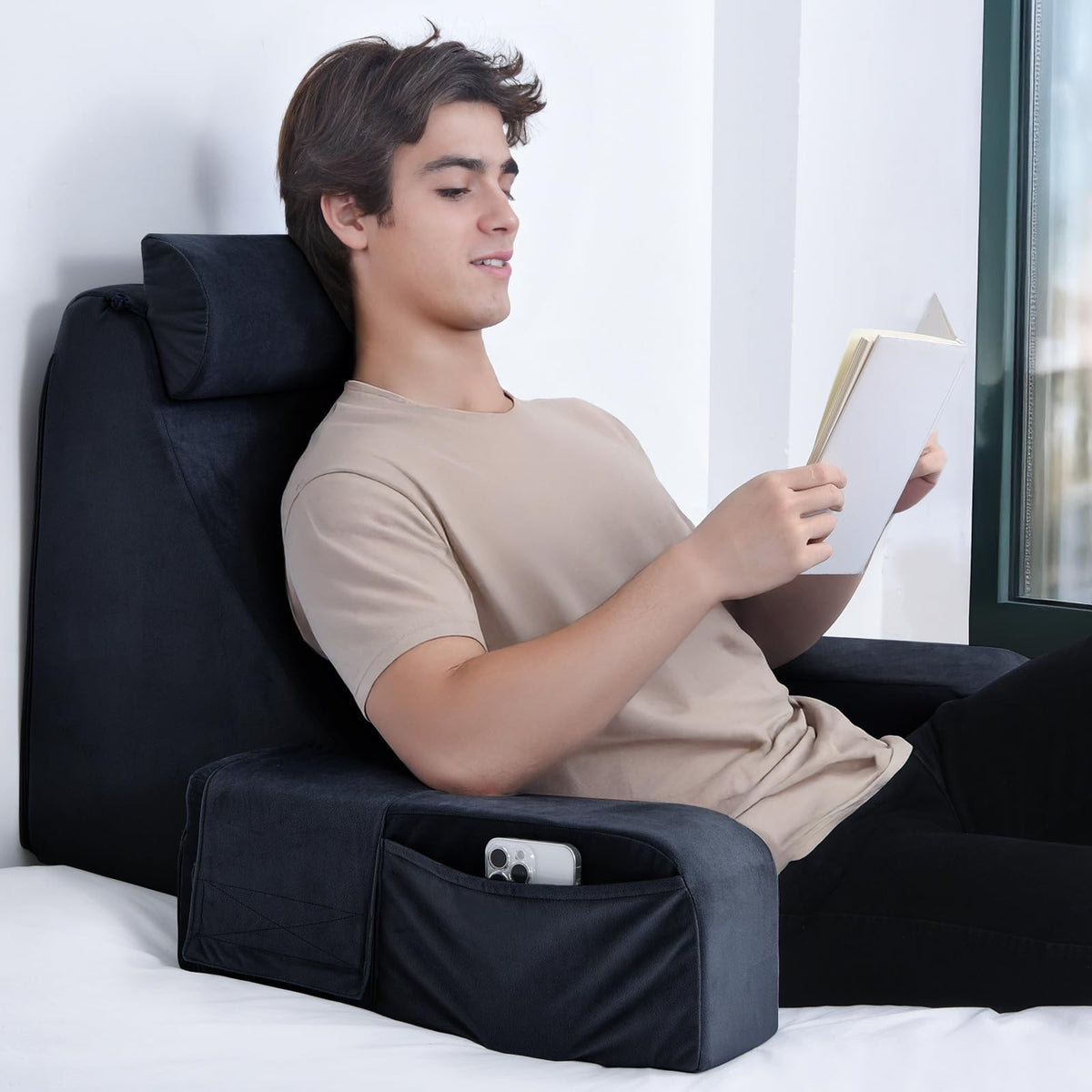 ENITYA Reading Pillow with a 45-degree backrest supports comfortable upright reading