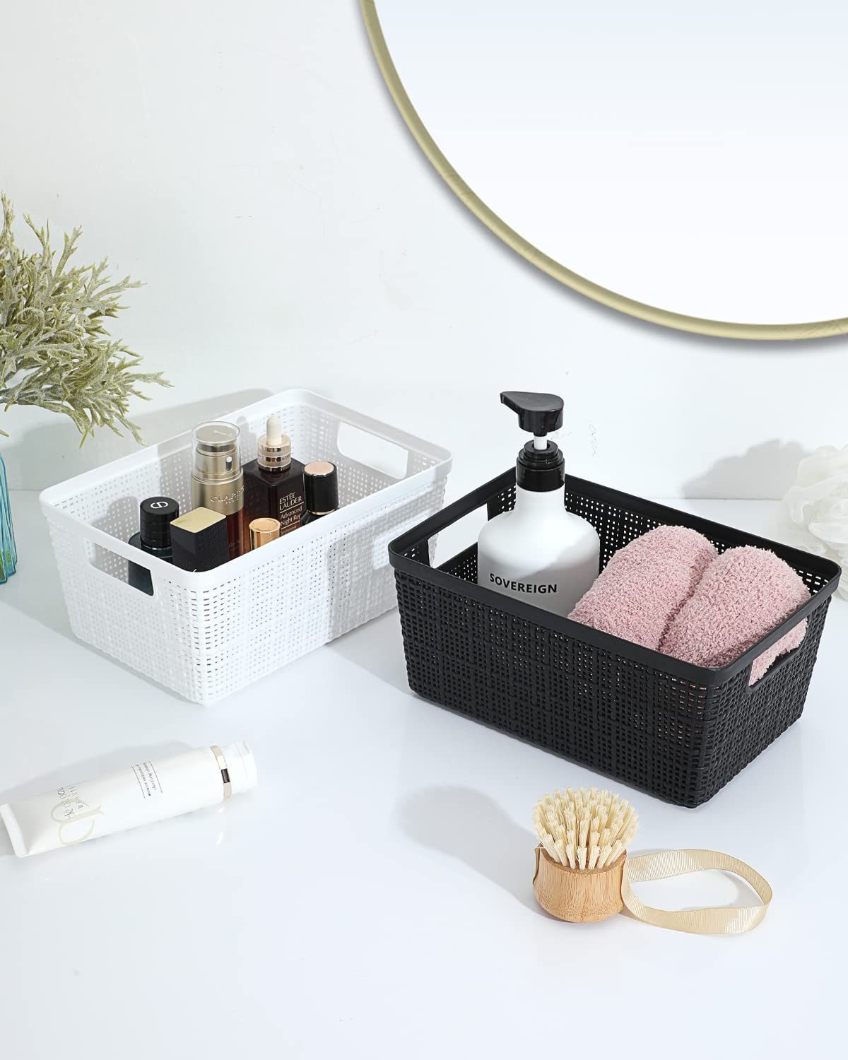 EOENVIVS compact baskets help reduce clutter across rooms.