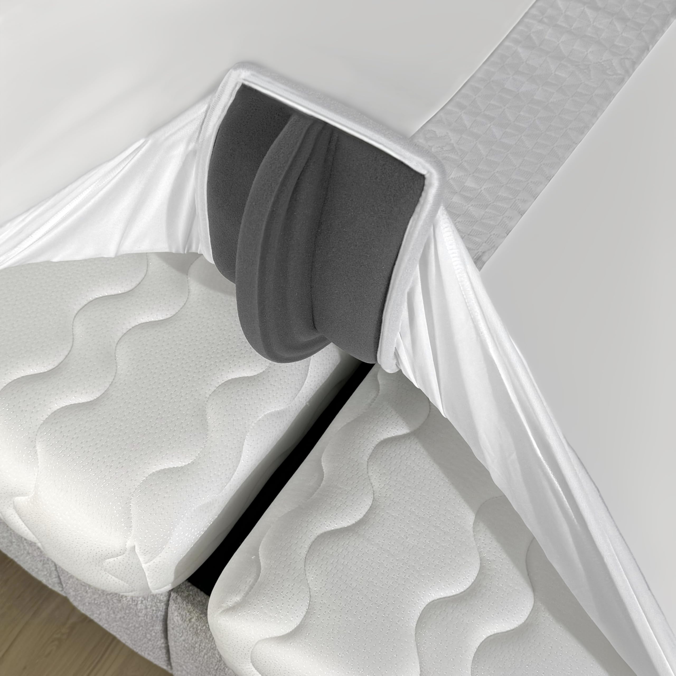 EPHEDORA 3-in-1 bed bridge kit connects twin XL to king for a seamless sleep