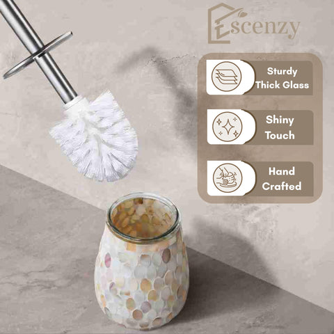 Escenzy long-handle design enables comfortable cleaning reach.