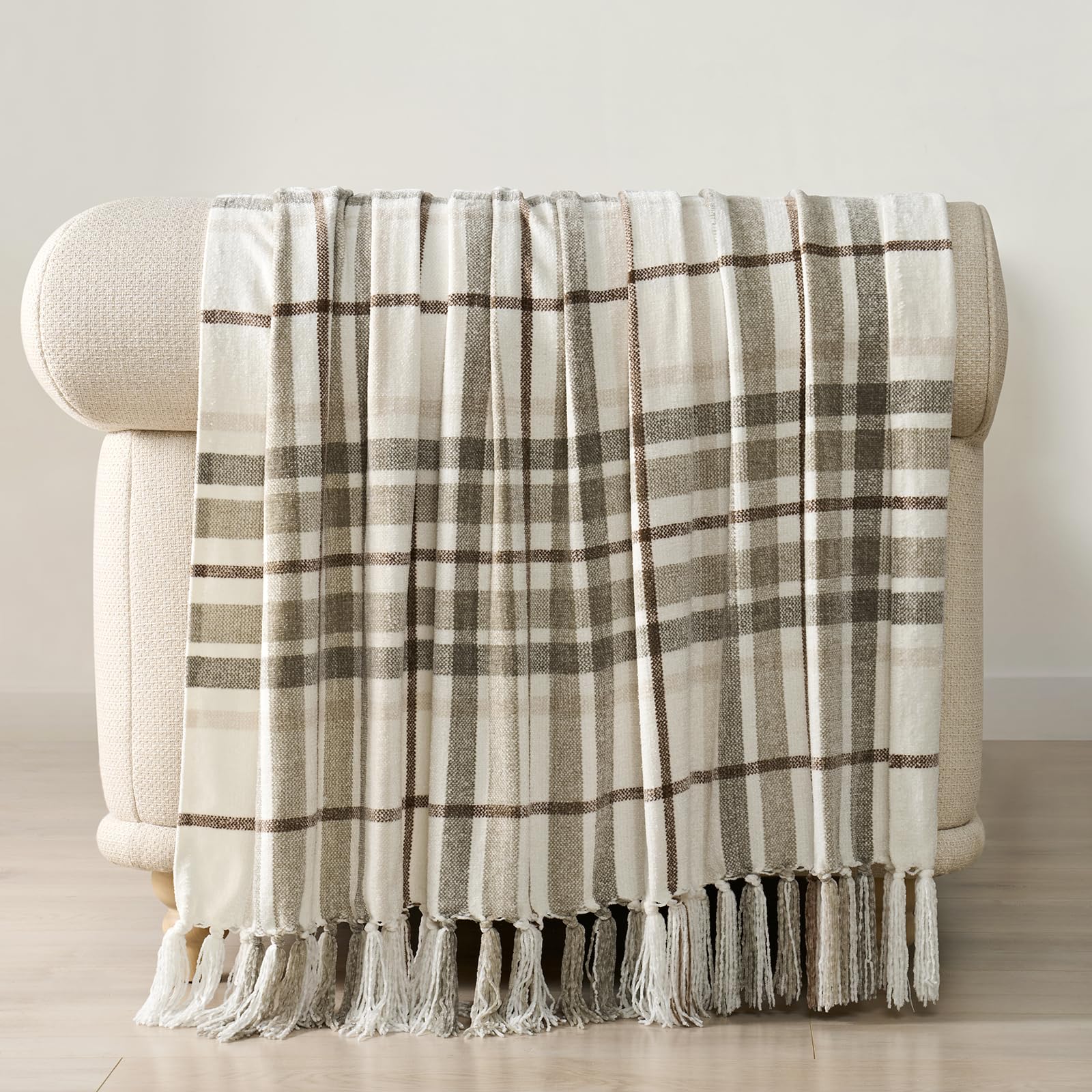 EverGrace lightweight cozy blanket ideal for travel and relaxation