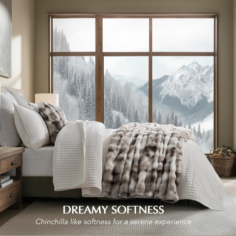 EverGrace Ridgeline ideal for movie nights or winter lounging.
