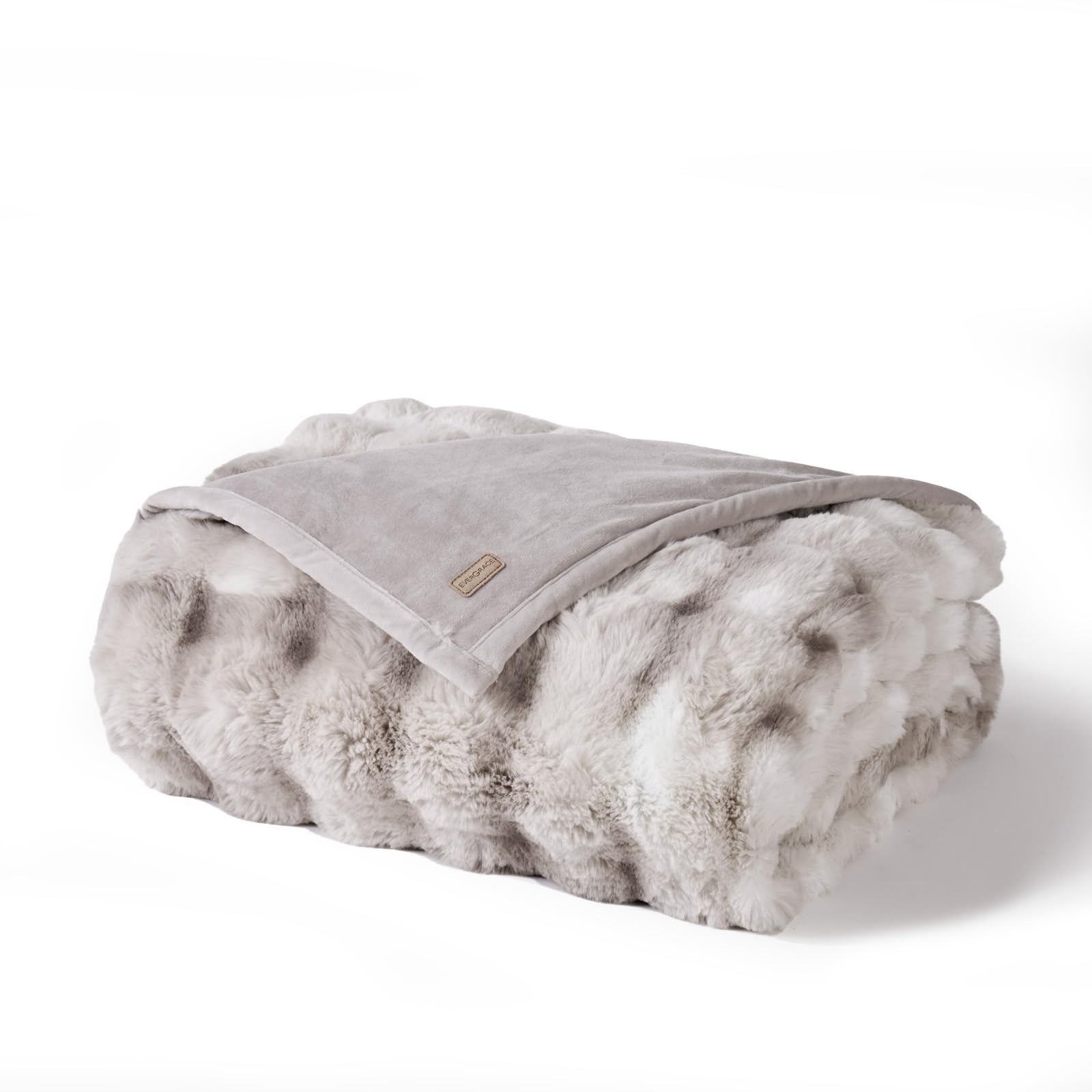 EverGrace Ridgeline gift-ready packaging makes a thoughtful housewarming present.