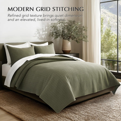 EverGrace pillow shams included complete the bed setup (20x36).
