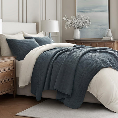 Evergracehome 100% cotton fabric promotes breathability and year-round comfort.
