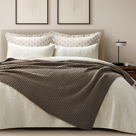 EVERGRACEHOME bedside-drape 60 by 80 inches throw adds warmth at the foot of the bed.