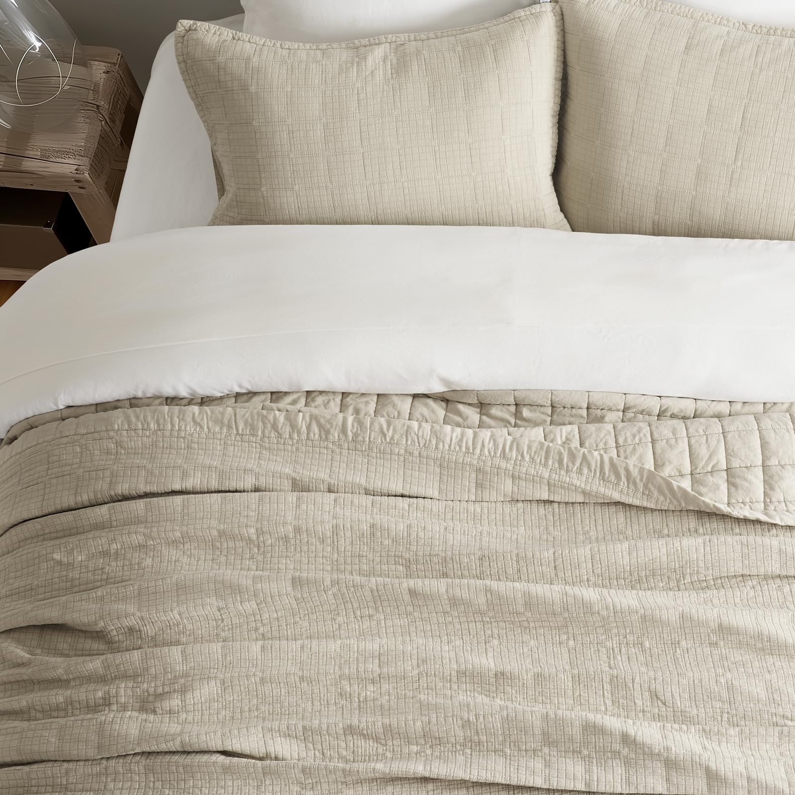 EVERGRACEHOME close-up texture highlighting stonewashed cotton for a soft feel