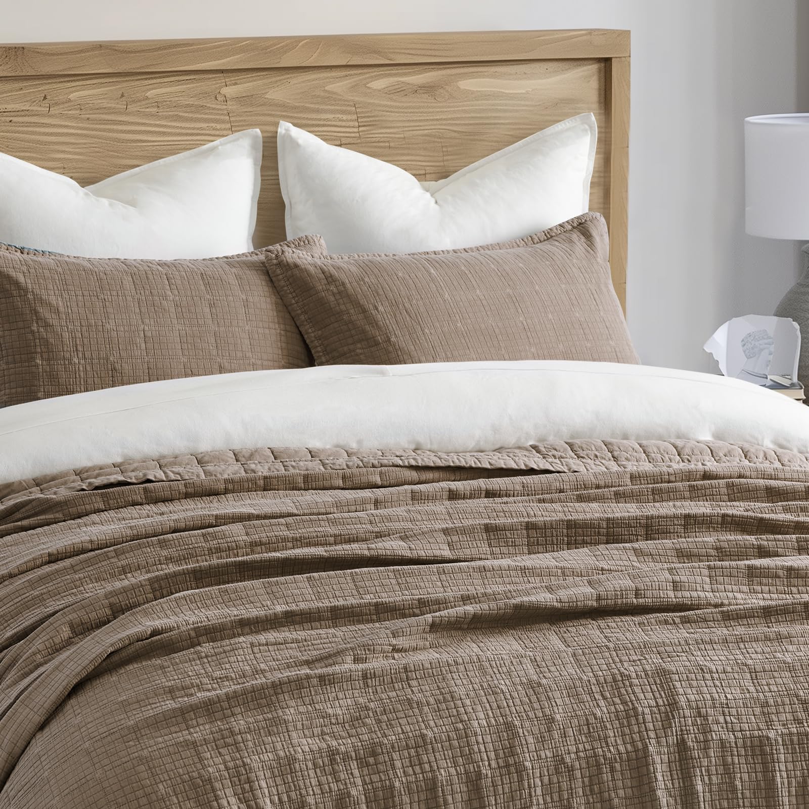 Evergracehome cloud-soft texture invites light, breathable comfort for relaxed sleep.