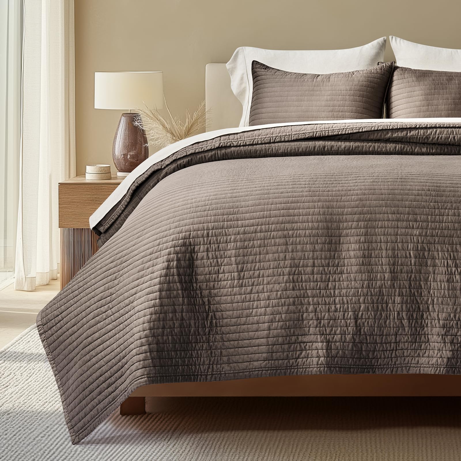 EVERGRACEHOME quilt set king with silky sateen finish for all-season comfort.