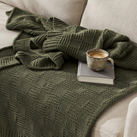 Evergracehome exquisite craftsmanship detail adds refined texture.