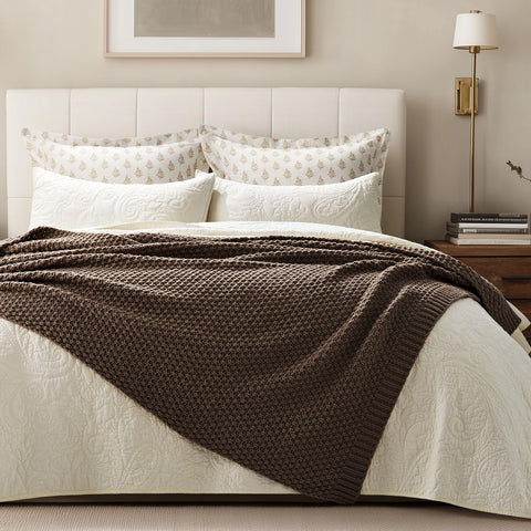 EVERGRACEHOME easy-care chenille material is machine washable