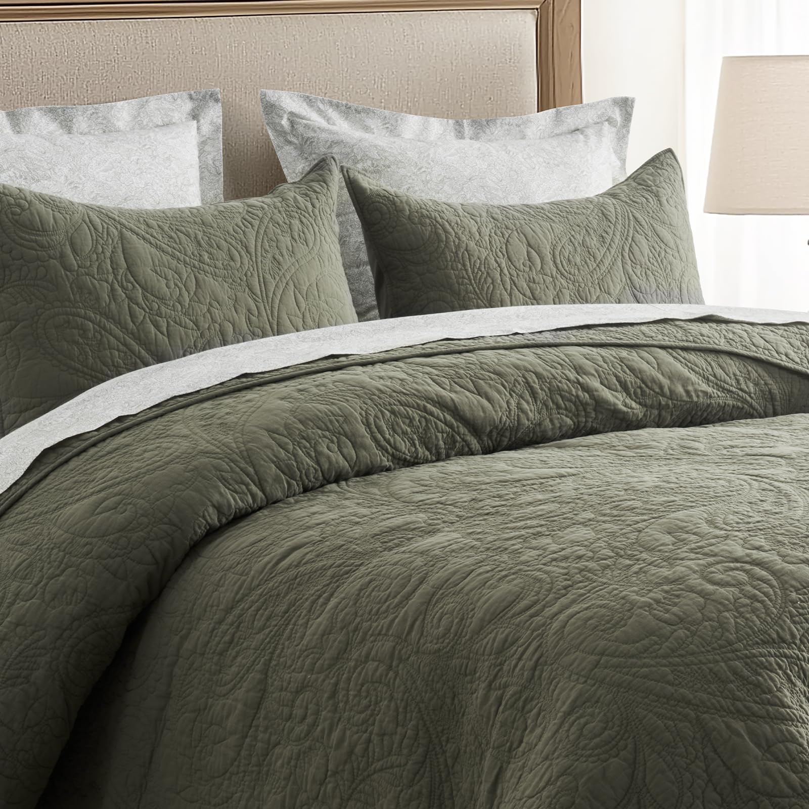 EVERGRACEHOME matelasse coverlet texture adds depth and elegance