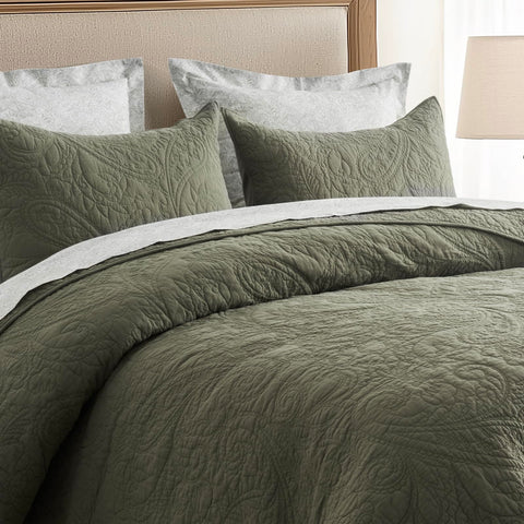 EVERGRACEHOME matelasse coverlet texture adds depth and elegance
