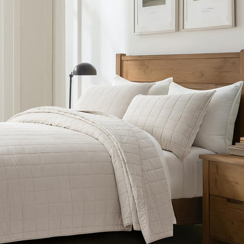 EVERGRACEHOME minimalist-box-stitch-design complements modern decor with clean lines.