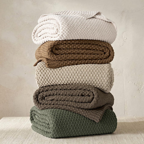 EVERGRACEHOME mocha brown throw on bed enhances warm ambiance