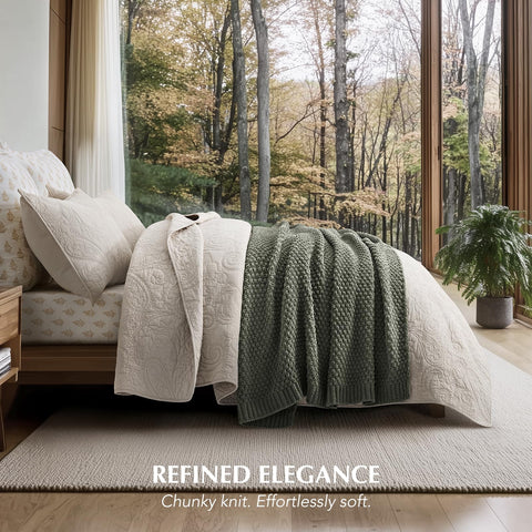 EVERGRACEHOME plush-chenille-softness feels velvety against skin