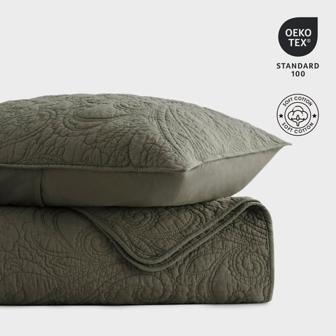 EVERGRACEHOME prewashed finish provides a plush inviting touch from first sleep