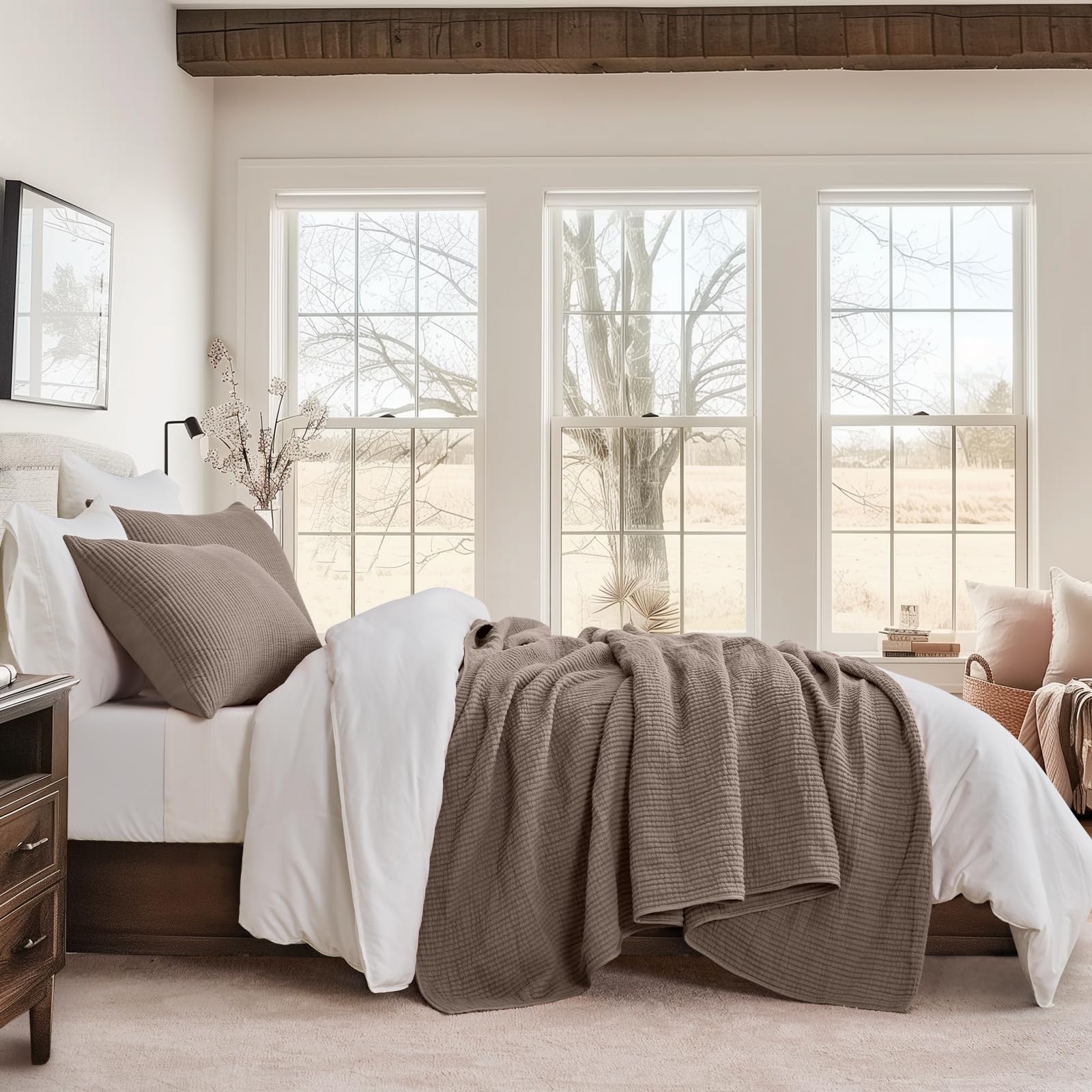 Evergracehome ribbed matelassé texture adds subtle luxury to bedding.